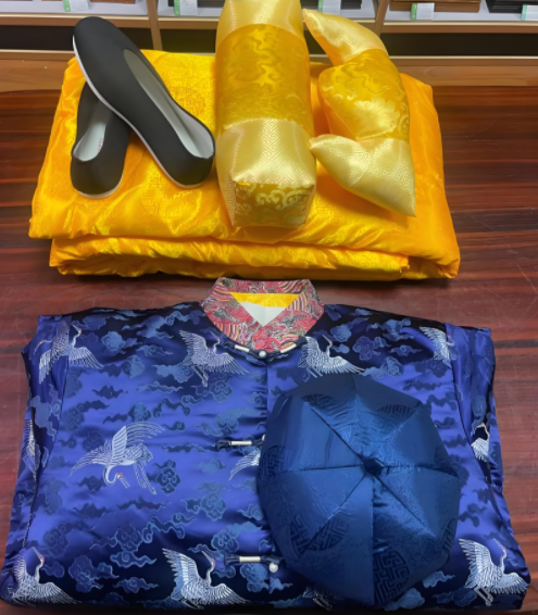 杭州花圈寿衣出售